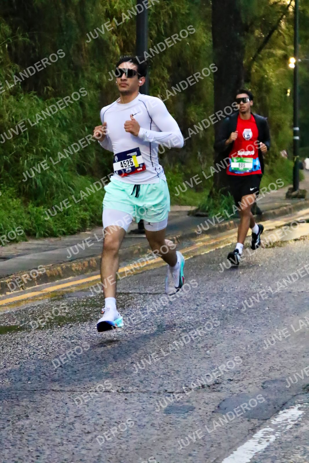 Foto de la CARRERA BIMBO GLOBAL RACE GUADALAJARA en Centro Comercial Andares, Blvd. Puerta de Hierro 4965, Zapopan a las 06:37 · dorsal 4525