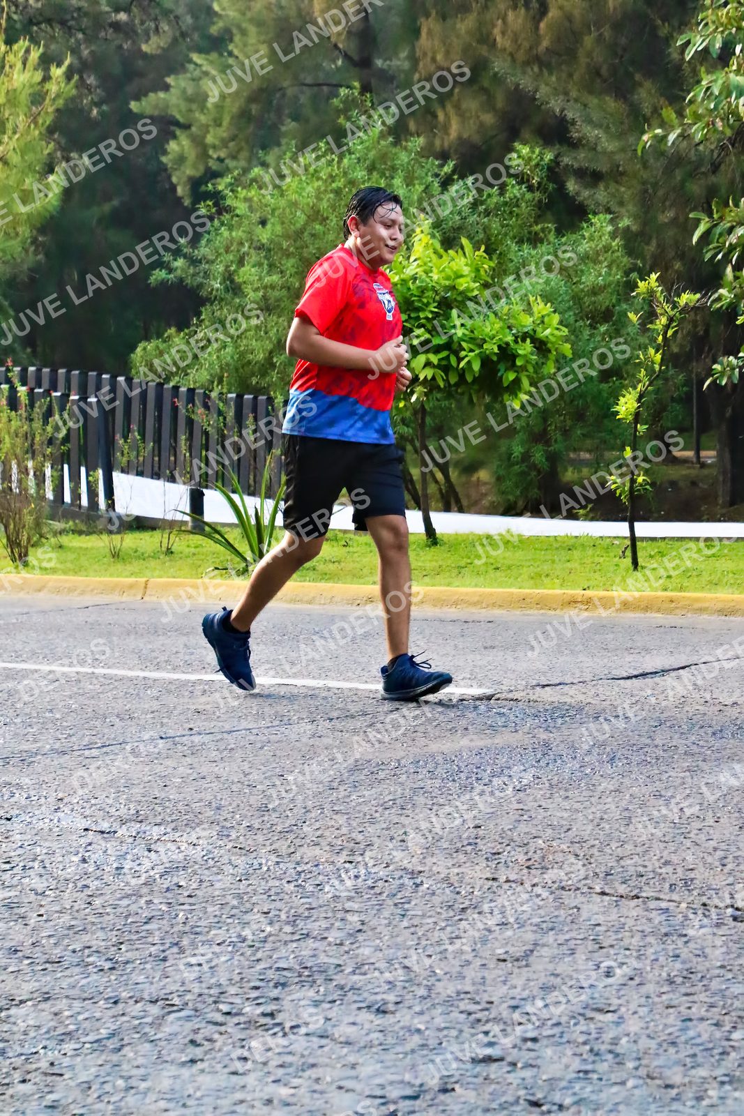 Foto de la CARRERA BIMBO GLOBAL RACE GUADALAJARA en Centro Comercial Andares, Blvd. Puerta de Hierro 4965, Zapopan a las 07:40