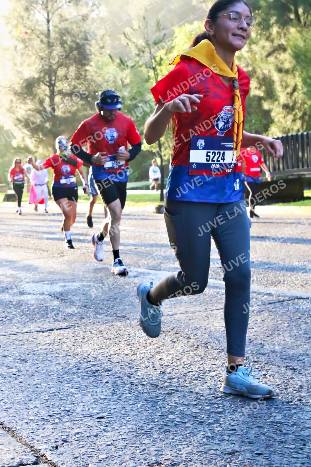 Foto de la CARRERA BIMBO GLOBAL RACE GUADALAJARA en Centro Comercial Andares, Blvd. Puerta de Hierro 4965, Zapopan a las 07:25 · dorsal 5224, 5159