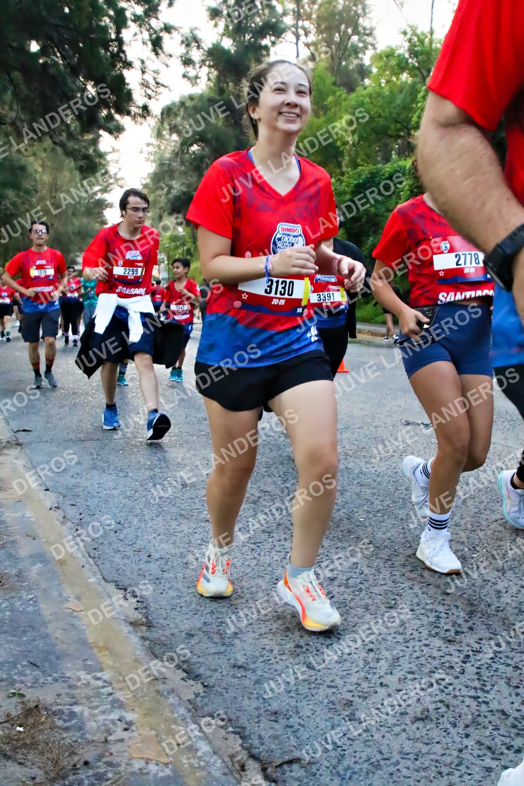 Foto de la CARRERA BIMBO GLOBAL RACE GUADALAJARA en Centro Comercial Andares, Blvd. Puerta de Hierro 4965, Zapopan a las 07:03 · dorsal 2778, 3130, 2299, 3391