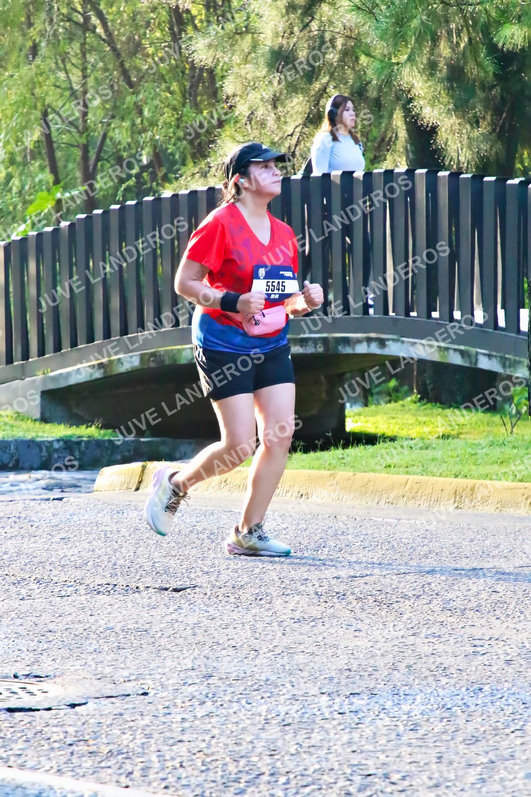 Foto de la CARRERA BIMBO GLOBAL RACE GUADALAJARA en Centro Comercial Andares, Blvd. Puerta de Hierro 4965, Zapopan a las 07:33 · dorsal 5545
