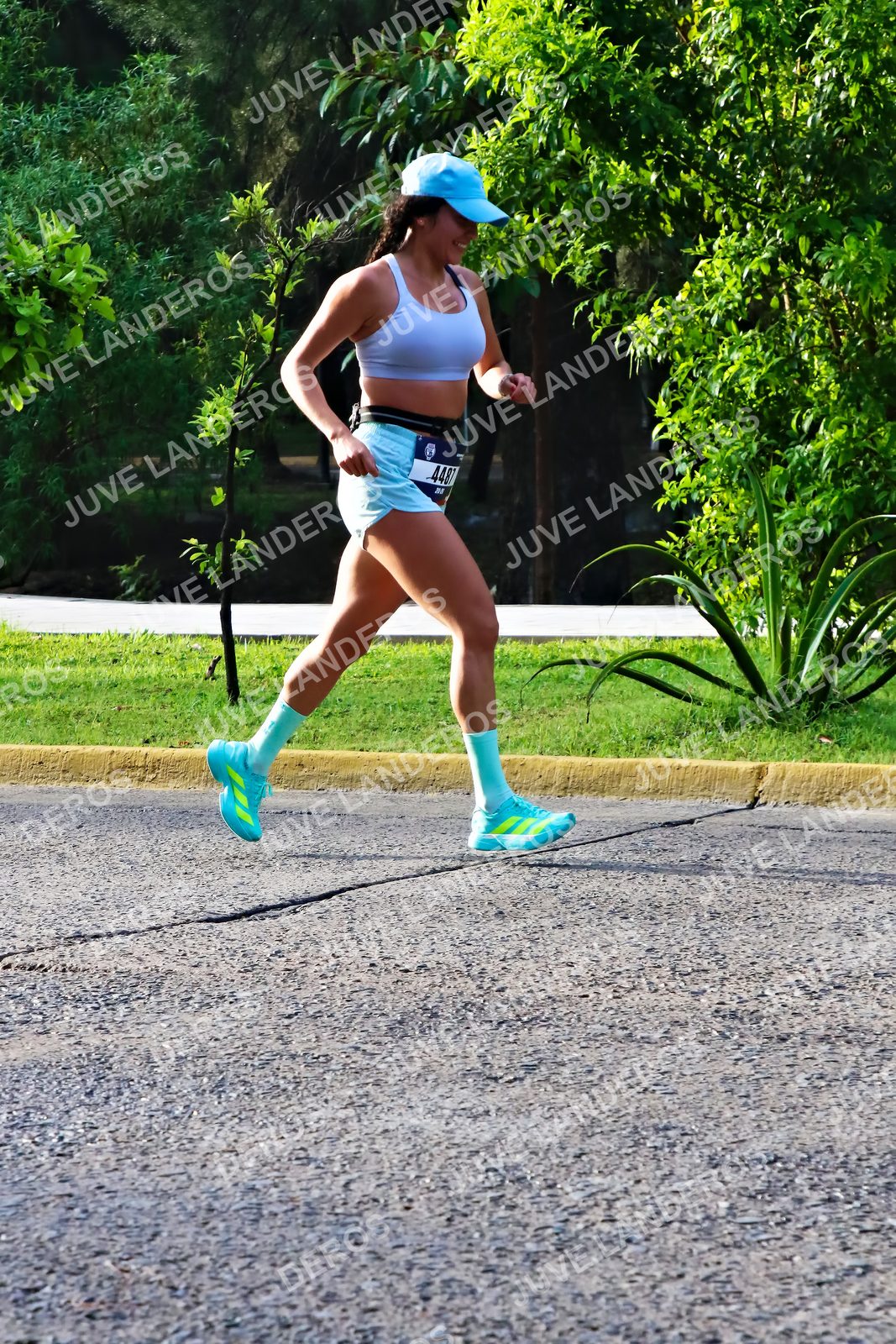 Foto de la CARRERA BIMBO GLOBAL RACE GUADALAJARA en Centro Comercial Andares, Blvd. Puerta de Hierro 4965, Zapopan a las 07:49 · dorsal 4487