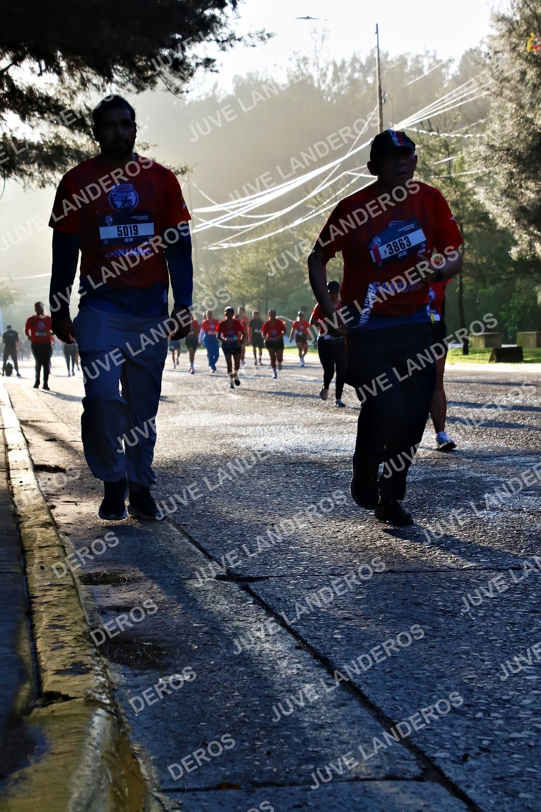 Foto de la CARRERA BIMBO GLOBAL RACE GUADALAJARA en Centro Comercial Andares, Blvd. Puerta de Hierro 4965, Zapopan a las 07:29 · dorsal 5019, 3863