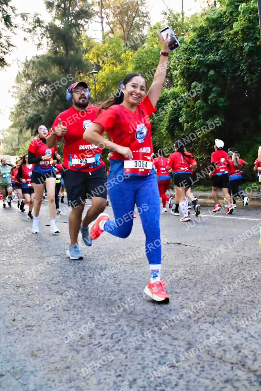 Foto de la CARRERA BIMBO GLOBAL RACE GUADALAJARA en Centro Comercial Andares, Blvd. Puerta de Hierro 4965, Zapopan a las 06:57 · dorsal 1805, 3054, 3348