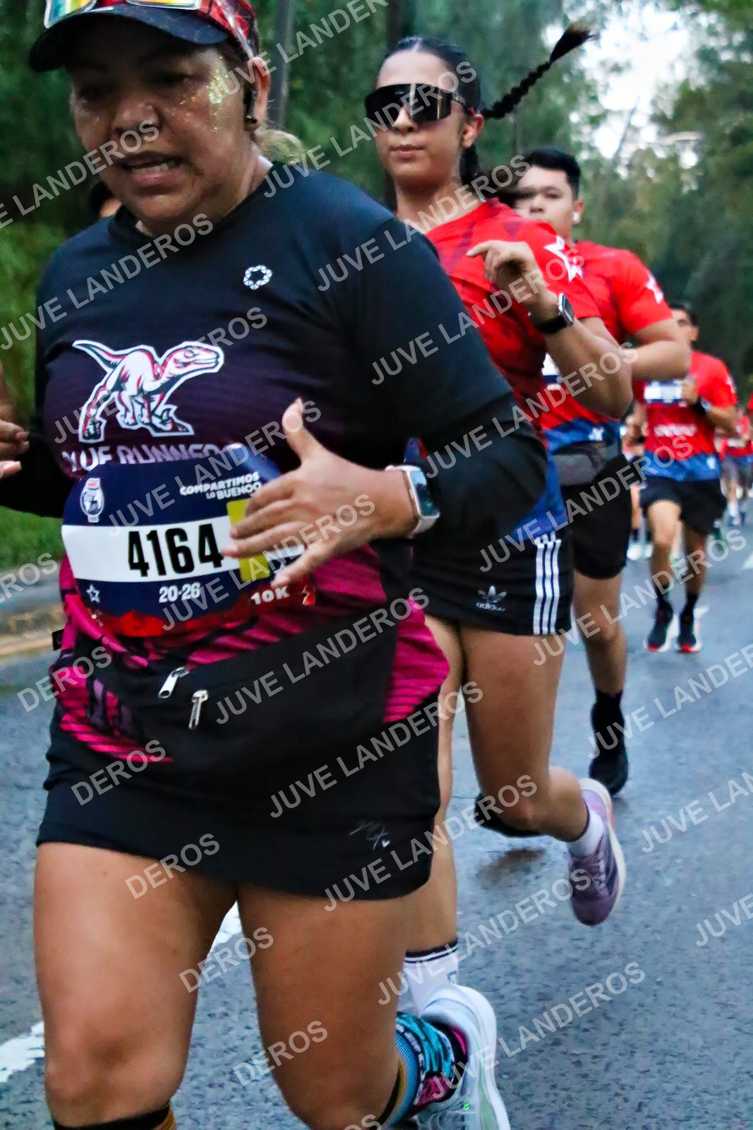Foto de la CARRERA BIMBO GLOBAL RACE GUADALAJARA en Centro Comercial Andares, Blvd. Puerta de Hierro 4965, Zapopan a las 06:41 · dorsal 4164