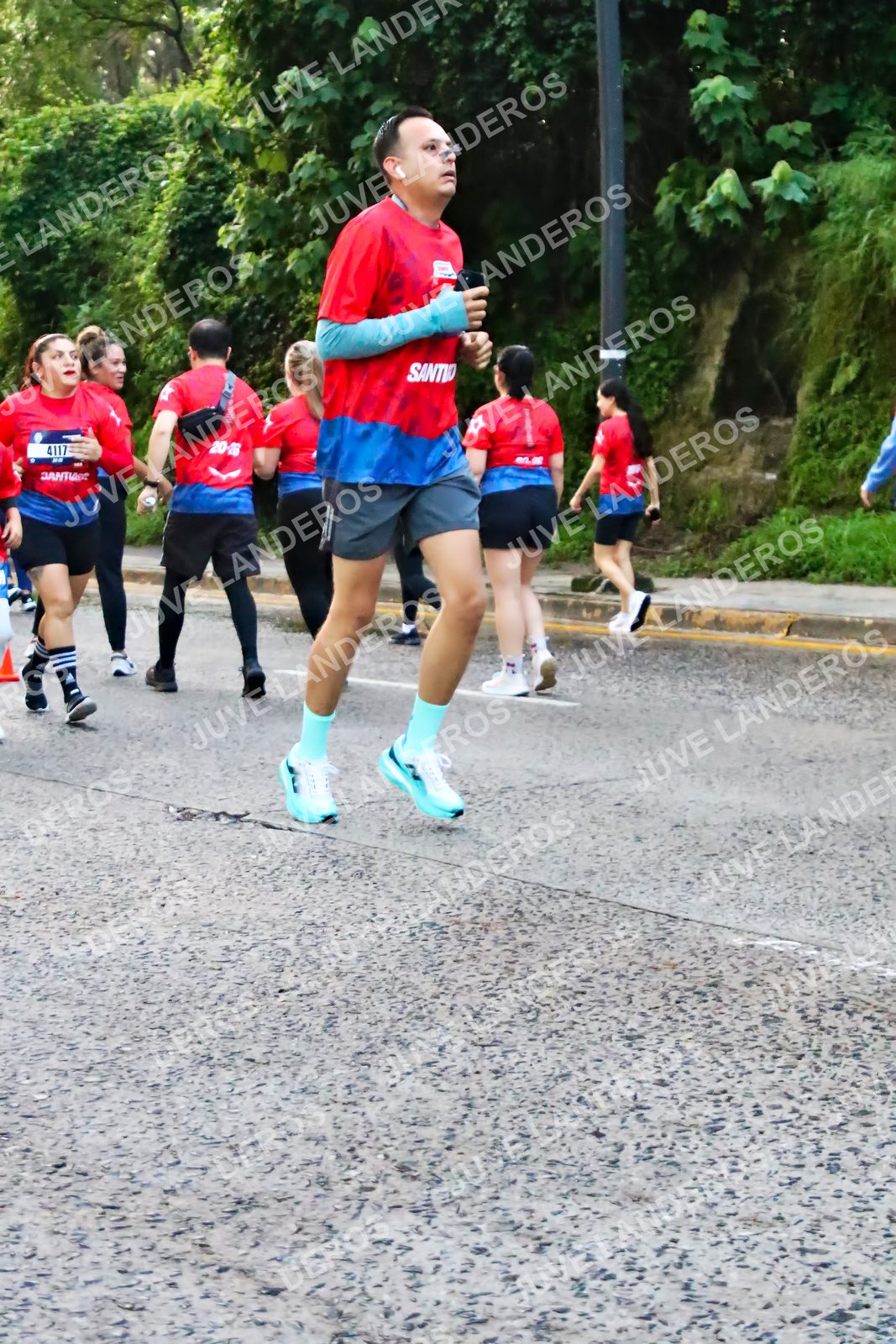 Foto de la CARRERA BIMBO GLOBAL RACE GUADALAJARA en Centro Comercial Andares, Blvd. Puerta de Hierro 4965, Zapopan a las 07:03 · dorsal 4117