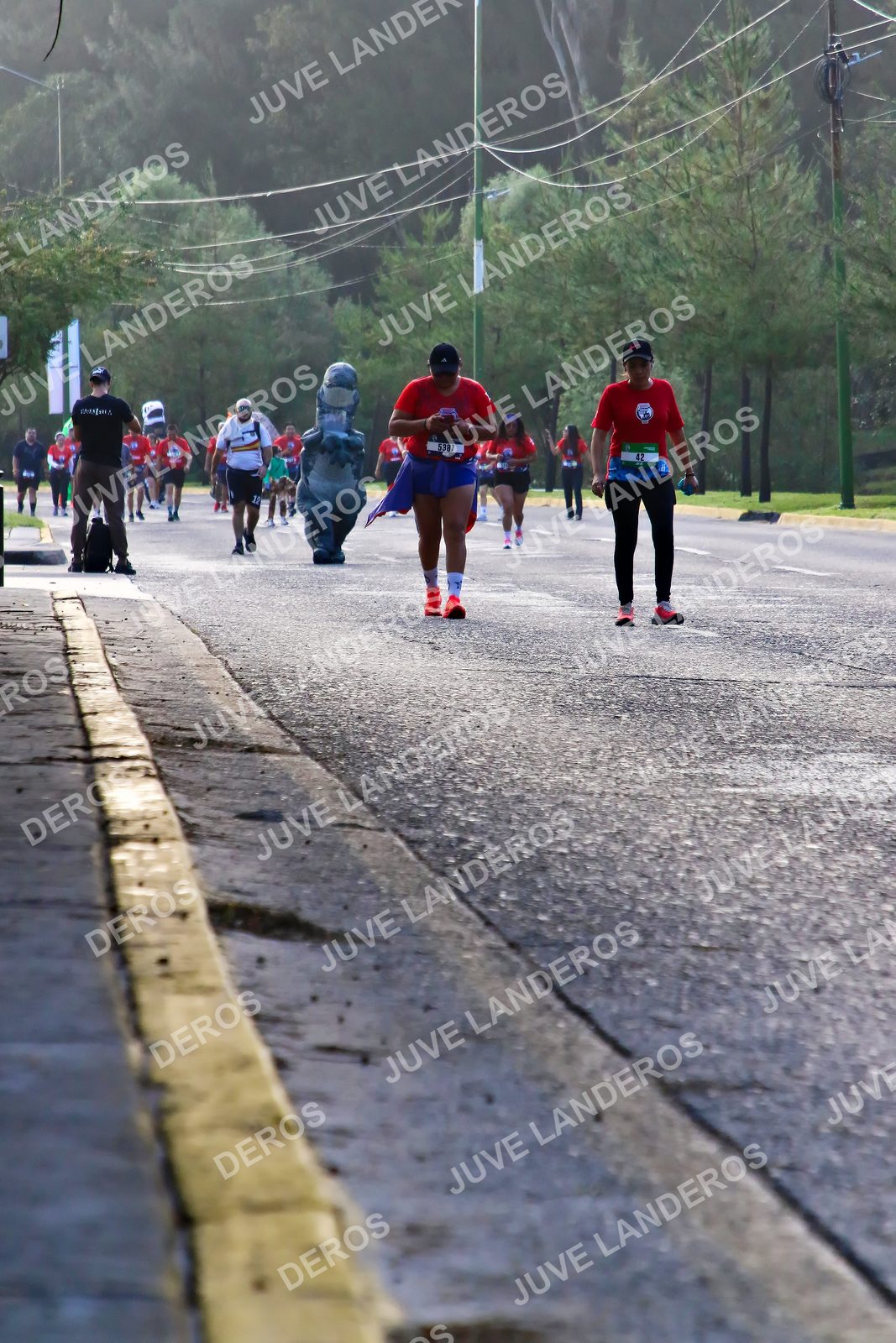 Foto de la CARRERA BIMBO GLOBAL RACE GUADALAJARA en Centro Comercial Andares, Blvd. Puerta de Hierro 4965, Zapopan a las 07:42