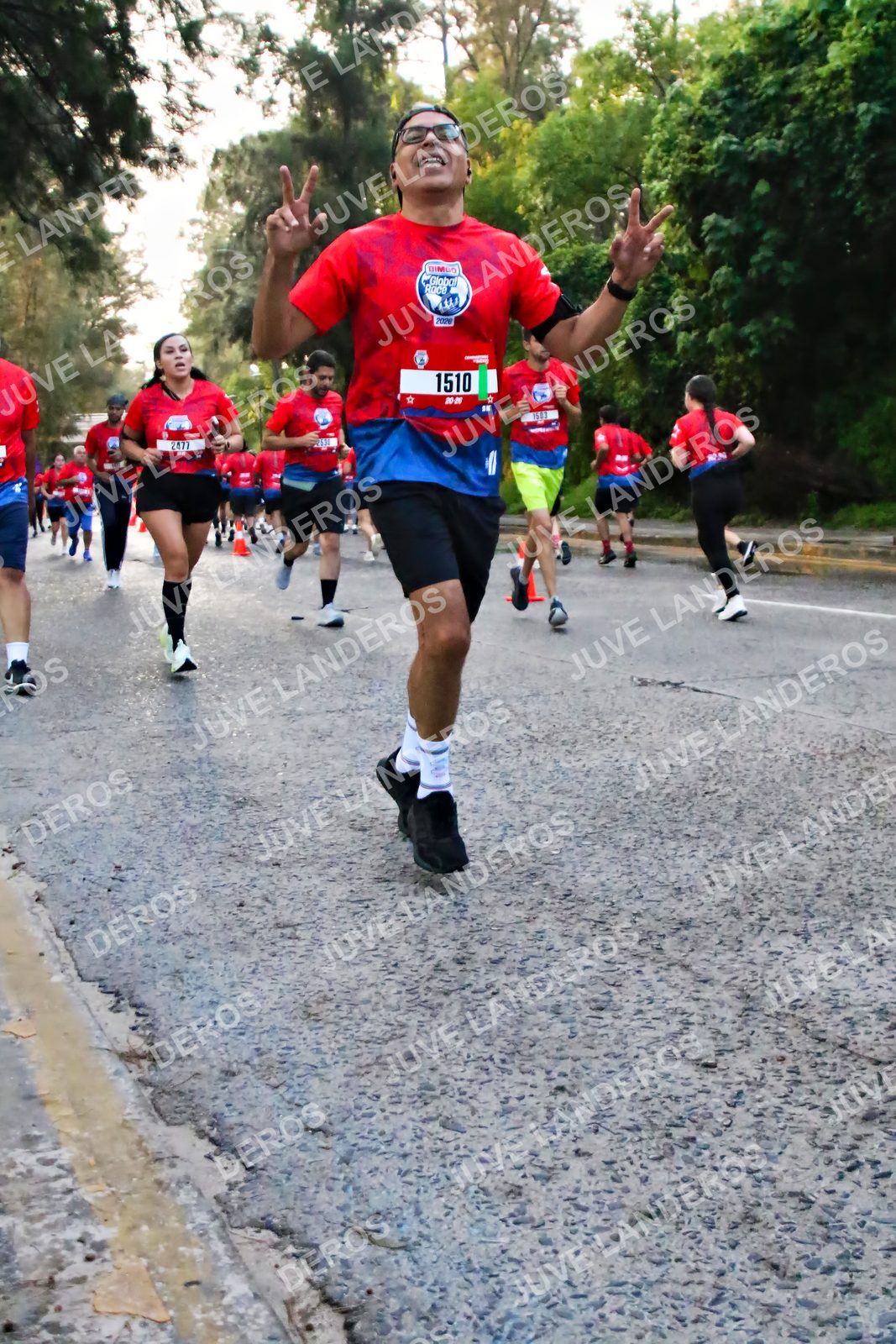 Foto de la CARRERA BIMBO GLOBAL RACE GUADALAJARA en Centro Comercial Andares, Blvd. Puerta de Hierro 4965, Zapopan a las 06:56 · dorsal 1510, 2477