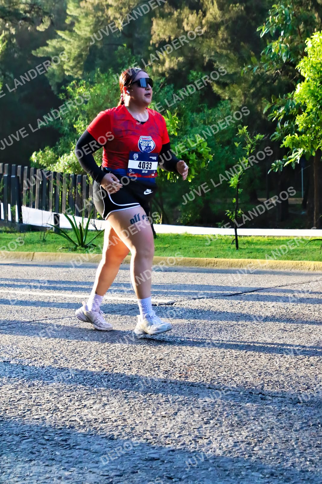 Foto de la CARRERA BIMBO GLOBAL RACE GUADALAJARA en Centro Comercial Andares, Blvd. Puerta de Hierro 4965, Zapopan a las 07:29 · dorsal 4033