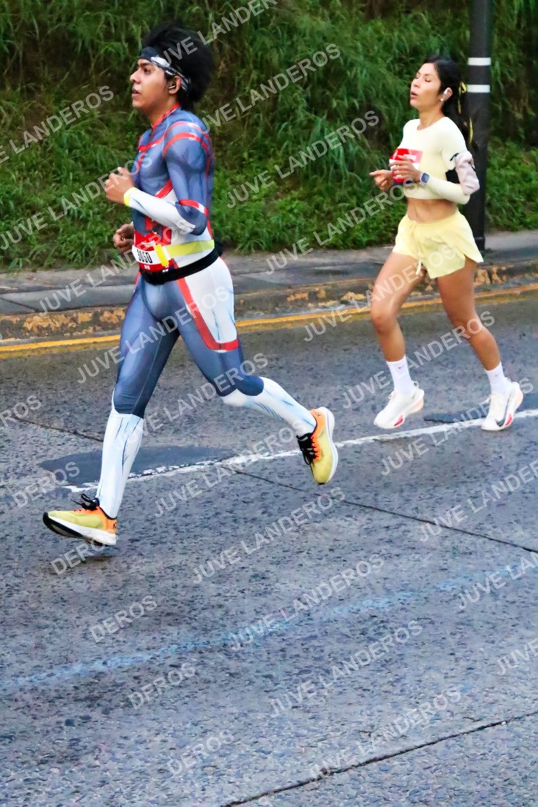 Foto de la CARRERA BIMBO GLOBAL RACE GUADALAJARA en Centro Comercial Andares, Blvd. Puerta de Hierro 4965, Zapopan a las 04:55