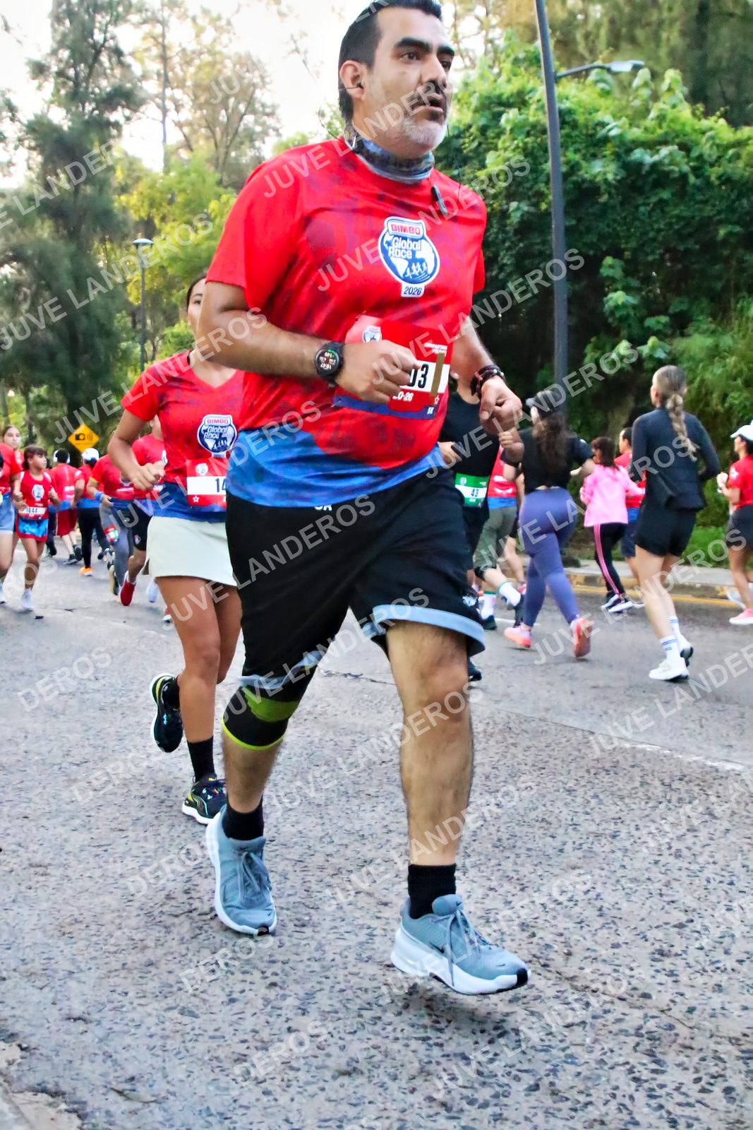 Foto de la CARRERA BIMBO GLOBAL RACE GUADALAJARA en Centro Comercial Andares, Blvd. Puerta de Hierro 4965, Zapopan a las 06:59 · dorsal 43, 14