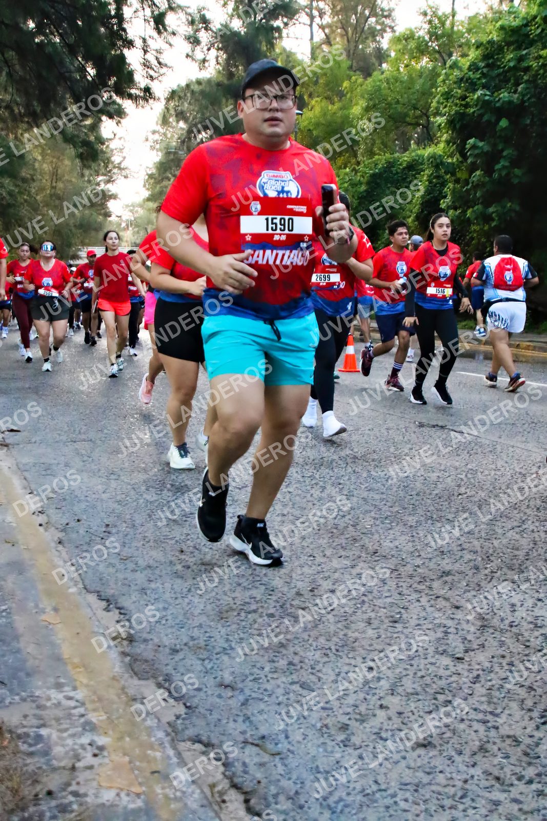 Foto de la CARRERA BIMBO GLOBAL RACE GUADALAJARA en Centro Comercial Andares, Blvd. Puerta de Hierro 4965, Zapopan a las 07:00 · dorsal 1590, 2699, 1516