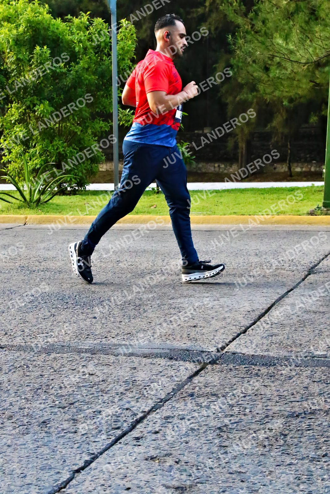 Foto de la CARRERA BIMBO GLOBAL RACE GUADALAJARA en Centro Comercial Andares, Blvd. Puerta de Hierro 4965, Zapopan a las 07:40