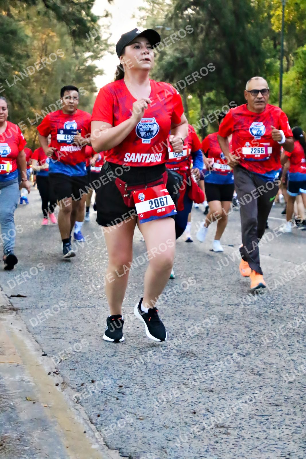 Foto de la CARRERA BIMBO GLOBAL RACE GUADALAJARA en Centro Comercial Andares, Blvd. Puerta de Hierro 4965, Zapopan a las 06:58 · dorsal 2067, 2265, 4602, 1562