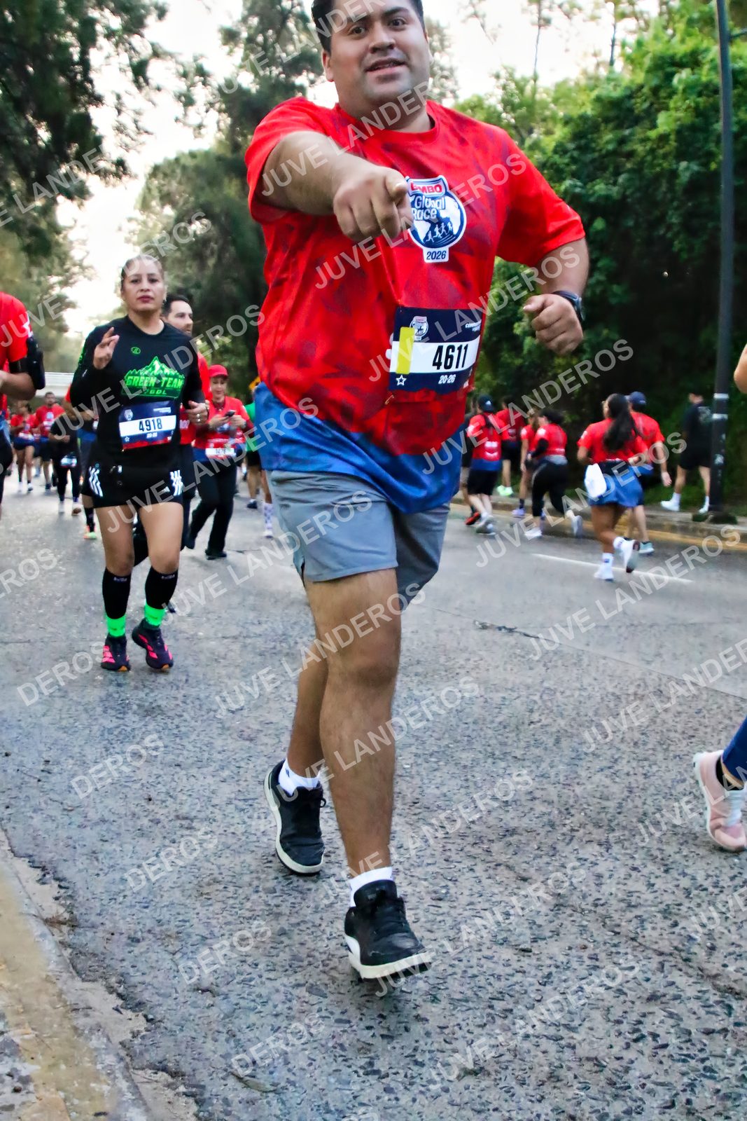 Foto de la CARRERA BIMBO GLOBAL RACE GUADALAJARA en Centro Comercial Andares, Blvd. Puerta de Hierro 4965, Zapopan a las 07:00 · dorsal 4611, 4918