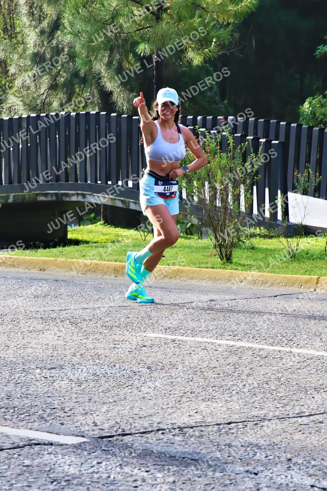 Foto de la CARRERA BIMBO GLOBAL RACE GUADALAJARA en Centro Comercial Andares, Blvd. Puerta de Hierro 4965, Zapopan a las 07:49 · dorsal 4487