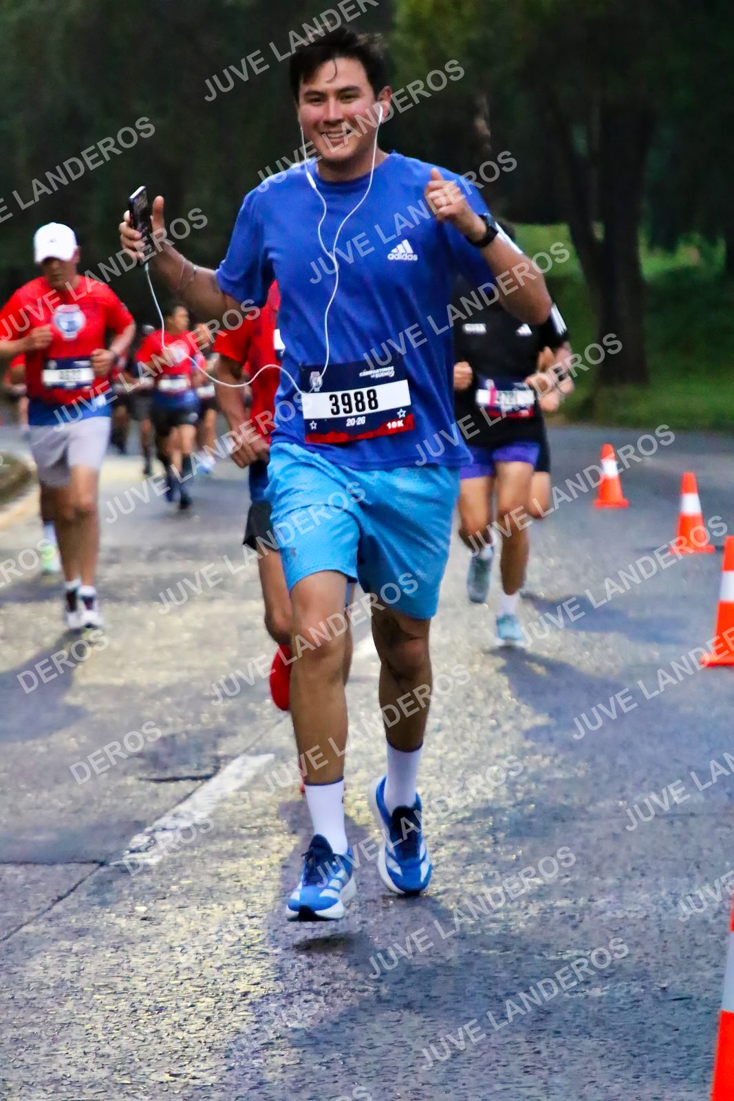 Foto de la CARRERA BIMBO GLOBAL RACE GUADALAJARA en Centro Comercial Andares, Blvd. Puerta de Hierro 4965, Zapopan a las 06:38 · dorsal 3988