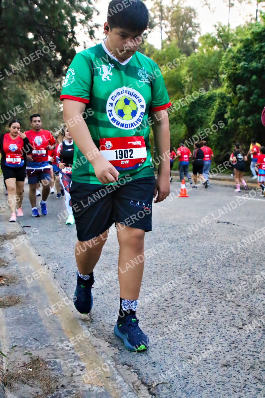 Foto de la CARRERA BIMBO GLOBAL RACE GUADALAJARA en Centro Comercial Andares, Blvd. Puerta de Hierro 4965, Zapopan a las 07:00 · dorsal 1902, 20, 17624, 3505