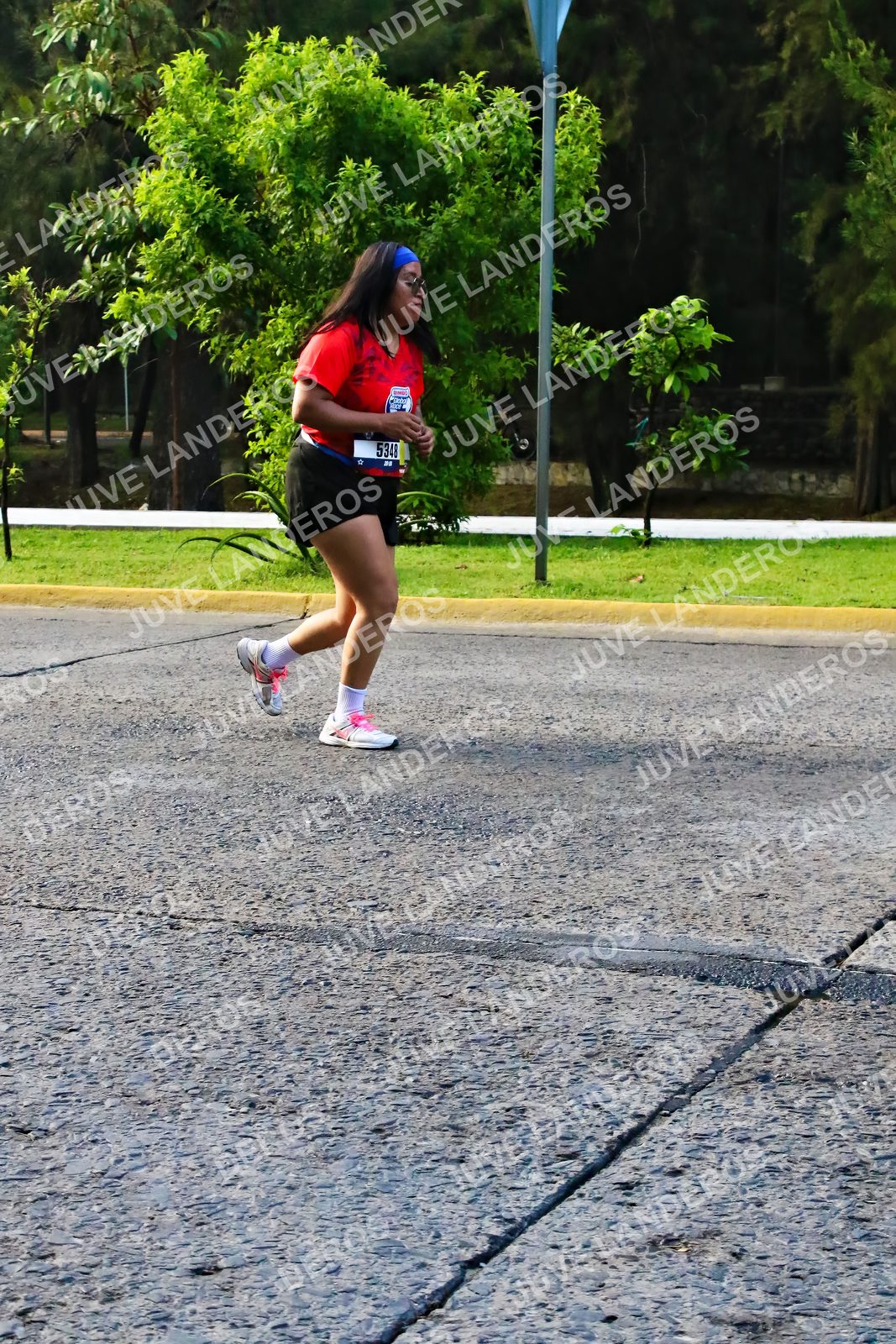 Foto de la CARRERA BIMBO GLOBAL RACE GUADALAJARA en Centro Comercial Andares, Blvd. Puerta de Hierro 4965, Zapopan a las 07:43 · dorsal 5348