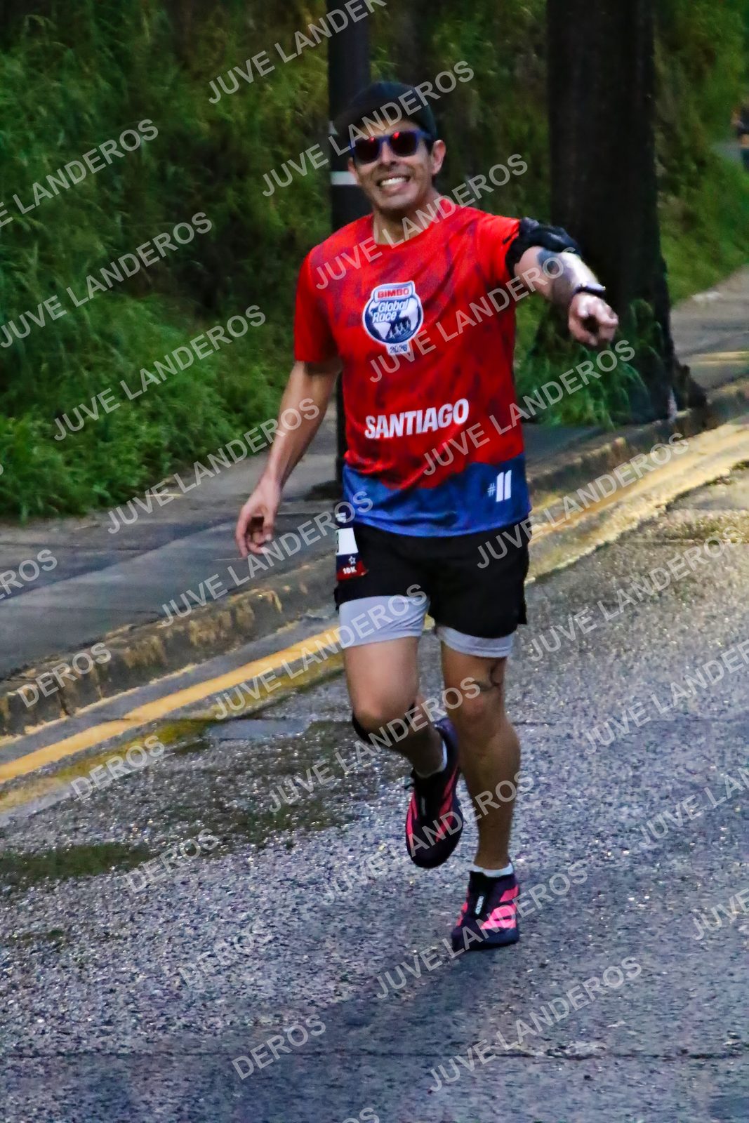 Foto de la CARRERA BIMBO GLOBAL RACE GUADALAJARA en Centro Comercial Andares, Blvd. Puerta de Hierro 4965, Zapopan a las 06:36