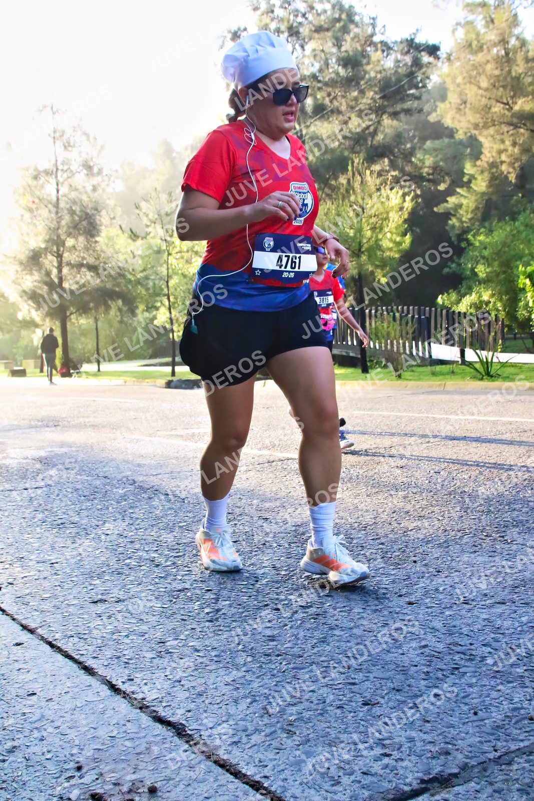 Foto de la CARRERA BIMBO GLOBAL RACE GUADALAJARA en Centro Comercial Andares, Blvd. Puerta de Hierro 4965, Zapopan a las 07:31 · dorsal 4761, 3815, 2029