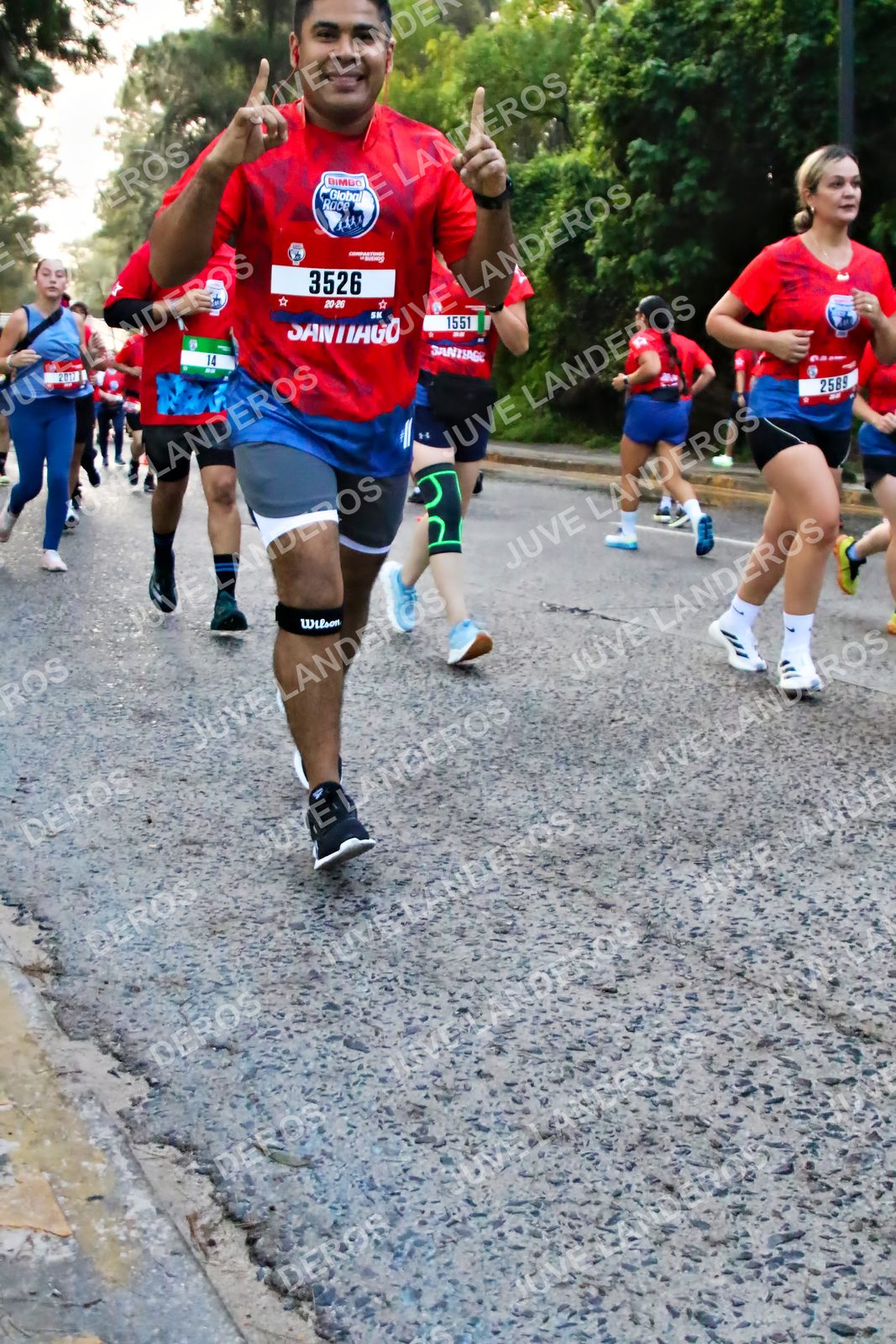 Foto de la CARRERA BIMBO GLOBAL RACE GUADALAJARA en Centro Comercial Andares, Blvd. Puerta de Hierro 4965, Zapopan a las 06:59 · dorsal 3526, 1551, 14, 2589