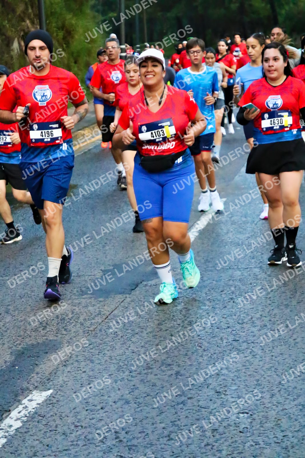 Foto de la CARRERA BIMBO GLOBAL RACE GUADALAJARA en Centro Comercial Andares, Blvd. Puerta de Hierro 4965, Zapopan a las 04:52 · dorsal 4196, 4630, 4103, 82