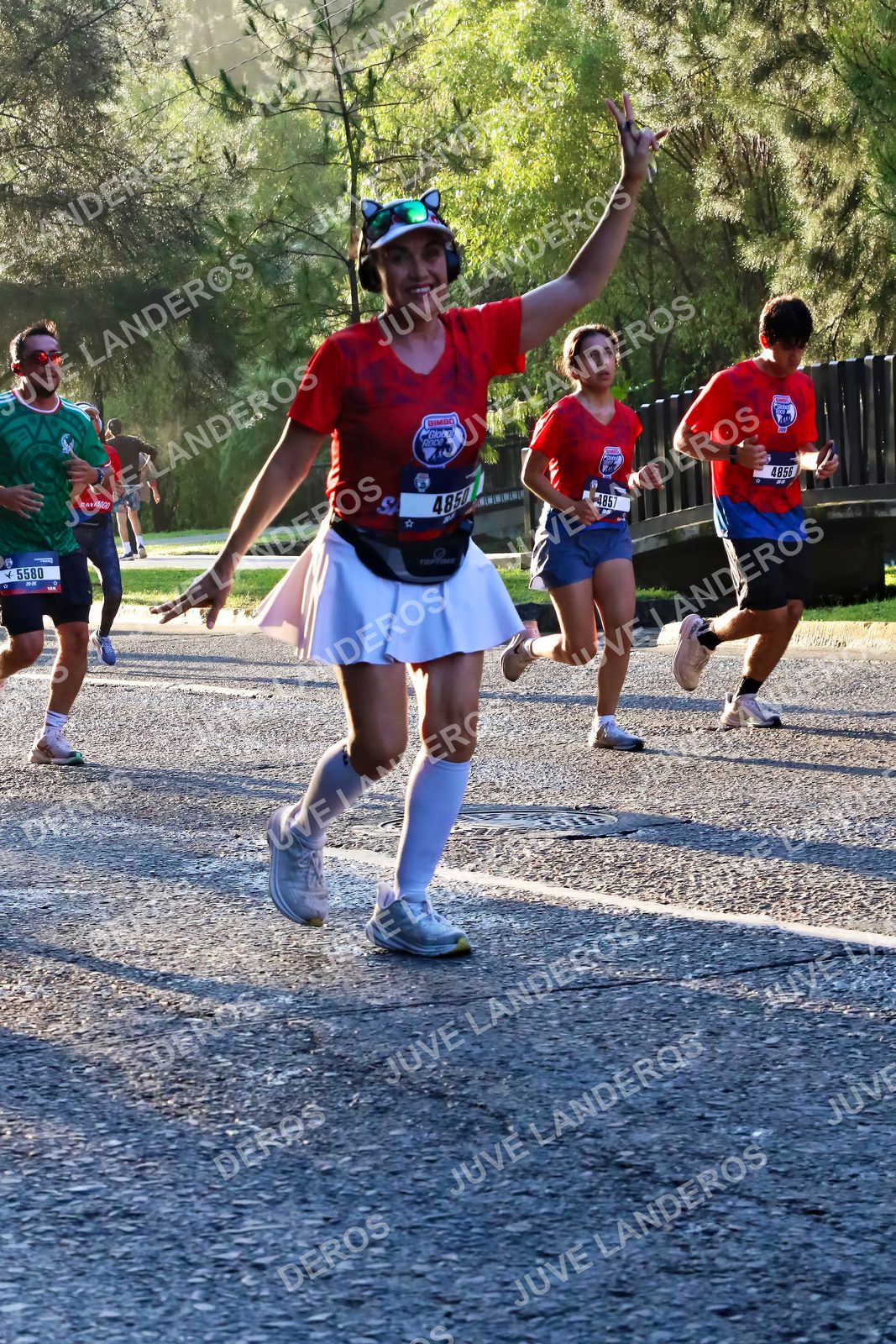 Foto de la CARRERA BIMBO GLOBAL RACE GUADALAJARA en Centro Comercial Andares, Blvd. Puerta de Hierro 4965, Zapopan a las 07:27 · dorsal 4856, 5580, 4850, 4857