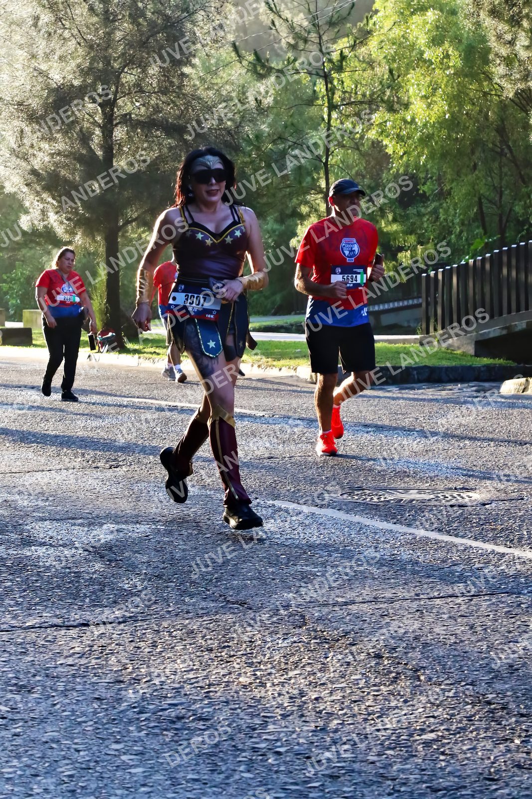 Foto de la CARRERA BIMBO GLOBAL RACE GUADALAJARA en Centro Comercial Andares, Blvd. Puerta de Hierro 4965, Zapopan a las 07:24 · dorsal 3907, 5694