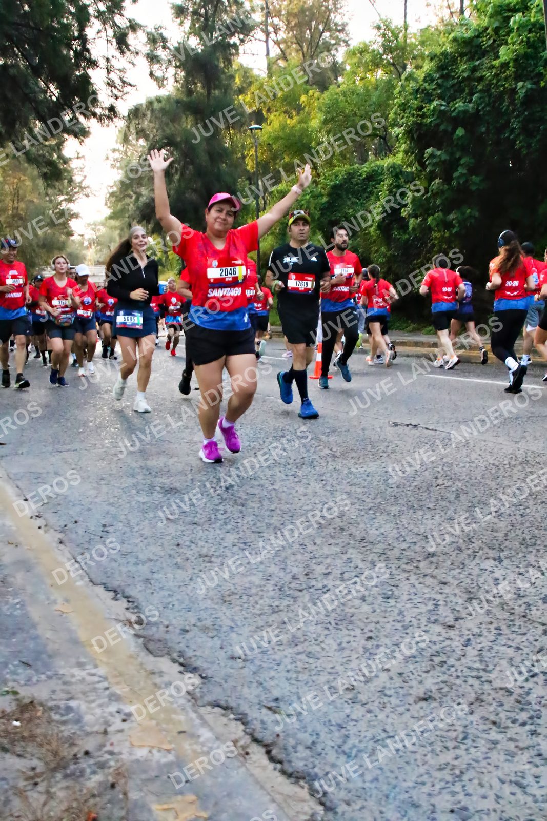 Foto de la CARRERA BIMBO GLOBAL RACE GUADALAJARA en Centro Comercial Andares, Blvd. Puerta de Hierro 4965, Zapopan a las 06:59 · dorsal 2046, 17619, 5685
