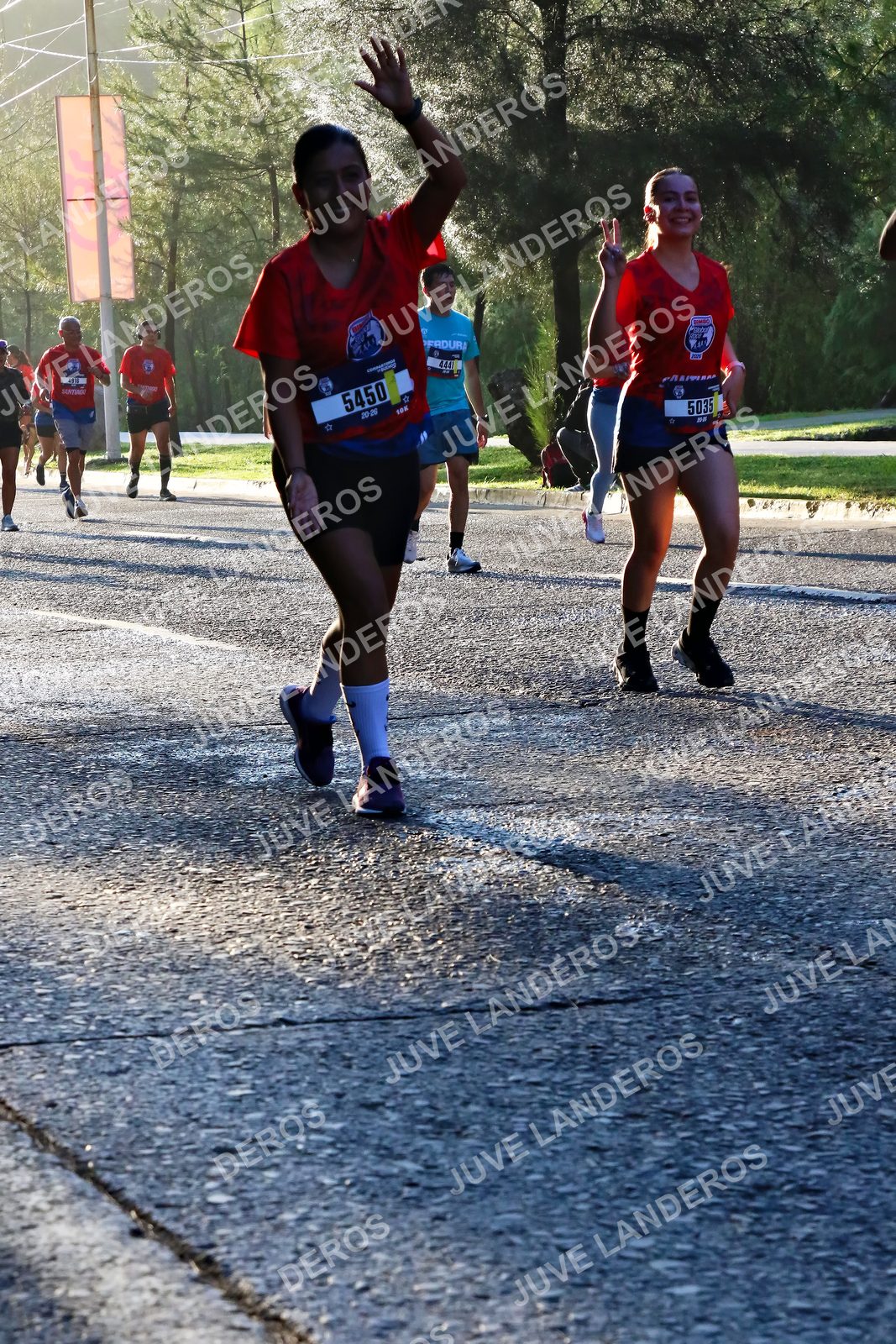 Foto de la CARRERA BIMBO GLOBAL RACE GUADALAJARA en Centro Comercial Andares, Blvd. Puerta de Hierro 4965, Zapopan a las 07:30 · dorsal 5450, 5035, 444