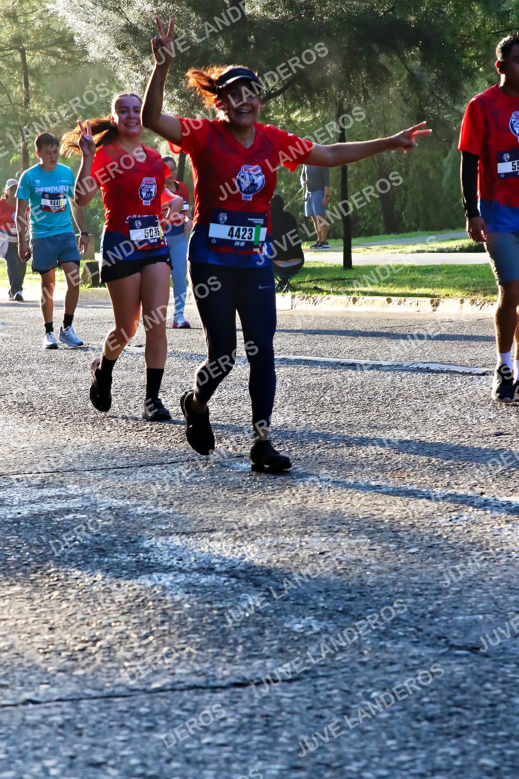 Foto de la CARRERA BIMBO GLOBAL RACE GUADALAJARA en Centro Comercial Andares, Blvd. Puerta de Hierro 4965, Zapopan a las 07:30 · dorsal 4423, 5035