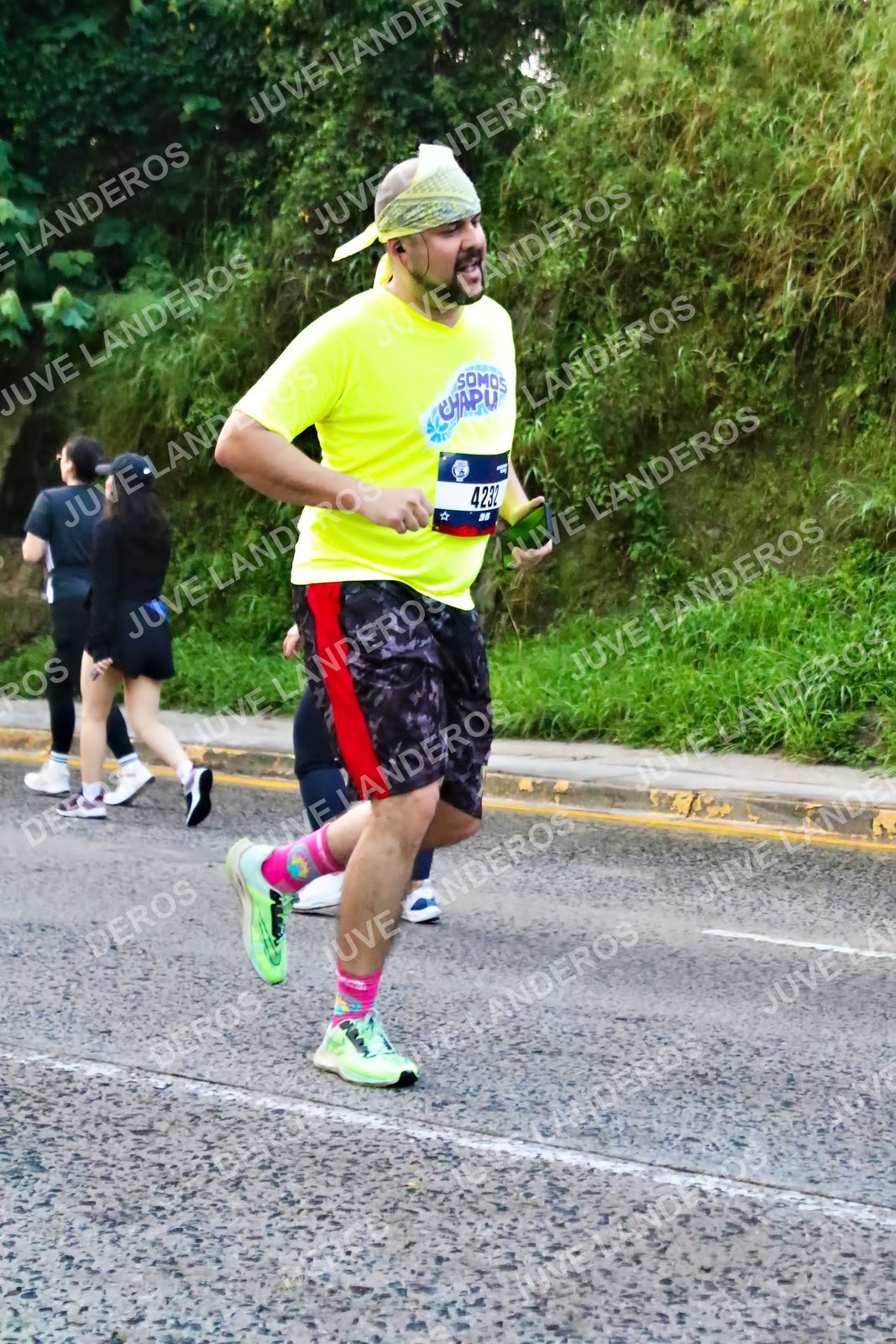Foto de la CARRERA BIMBO GLOBAL RACE GUADALAJARA en Centro Comercial Andares, Blvd. Puerta de Hierro 4965, Zapopan a las 07:02 · dorsal 4232