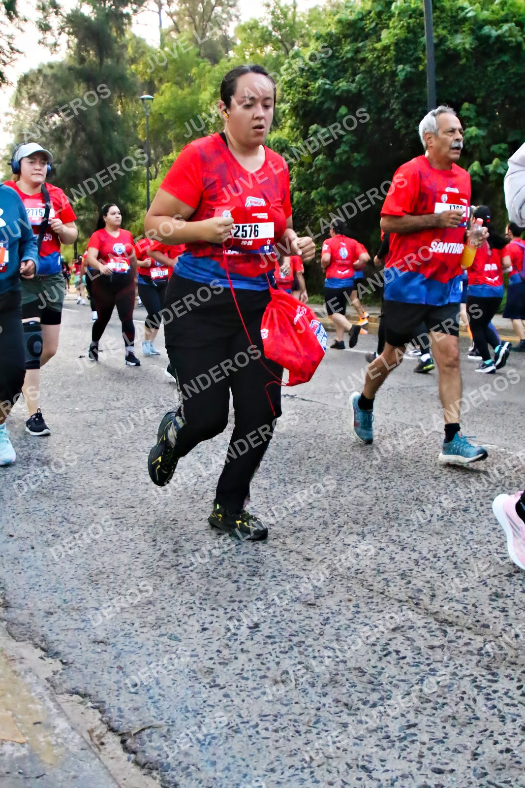 Foto de la CARRERA BIMBO GLOBAL RACE GUADALAJARA en Centro Comercial Andares, Blvd. Puerta de Hierro 4965, Zapopan a las 07:01 · dorsal 2576, 2775