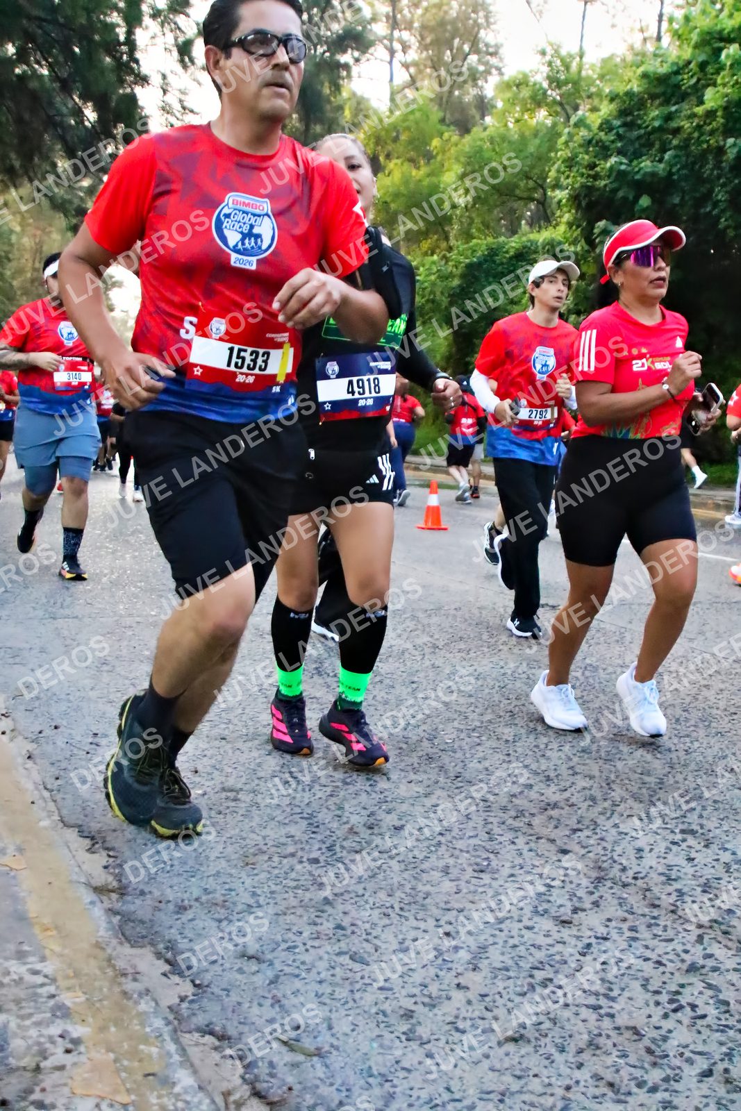 Foto de la CARRERA BIMBO GLOBAL RACE GUADALAJARA en Centro Comercial Andares, Blvd. Puerta de Hierro 4965, Zapopan a las 07:00 · dorsal 1533, 4918, 2792, 3140