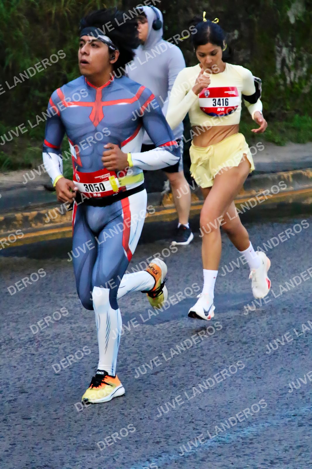 Foto de la CARRERA BIMBO GLOBAL RACE GUADALAJARA en Centro Comercial Andares, Blvd. Puerta de Hierro 4965, Zapopan a las 04:55 · dorsal 3416, 3050