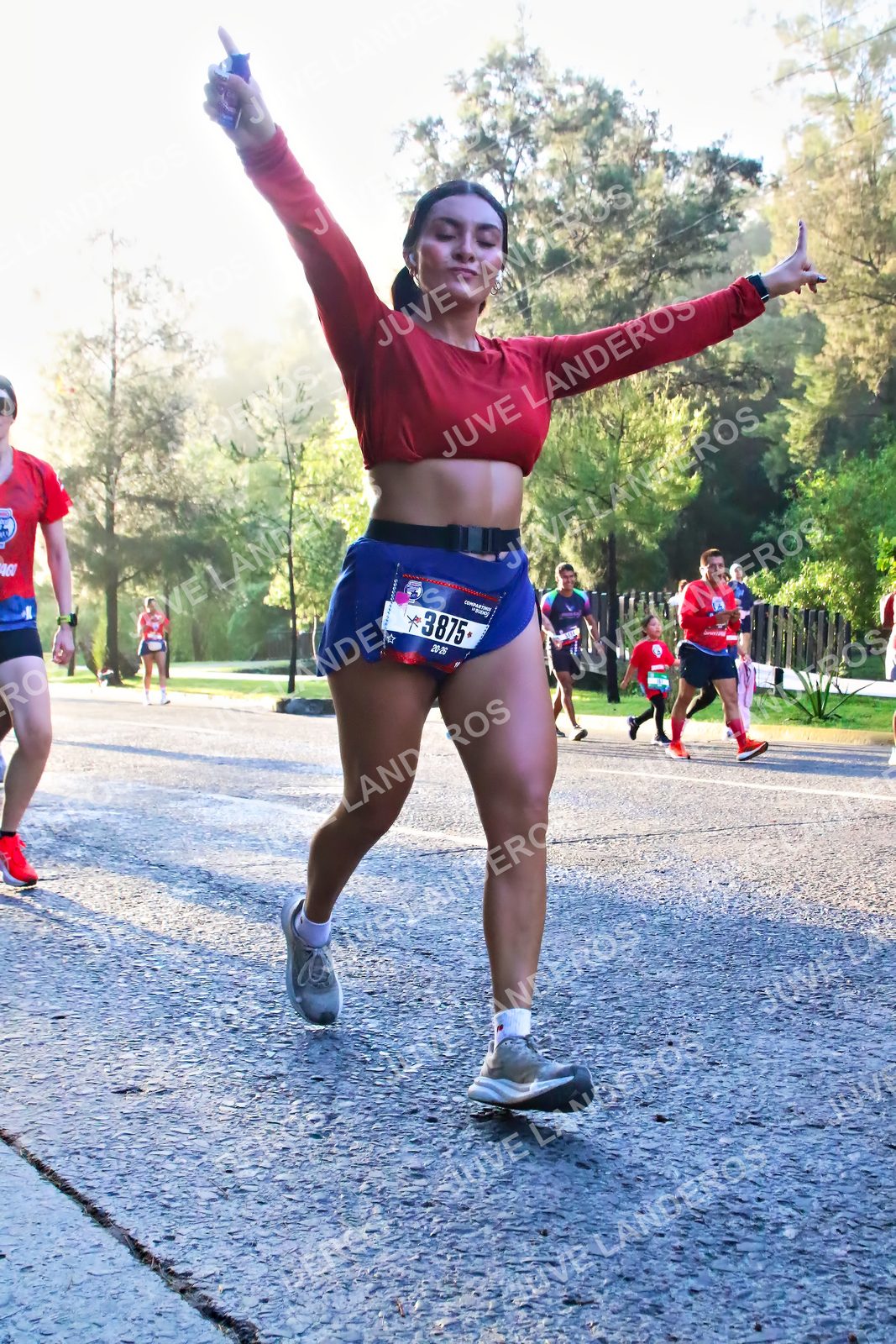 Foto de la CARRERA BIMBO GLOBAL RACE GUADALAJARA en Centro Comercial Andares, Blvd. Puerta de Hierro 4965, Zapopan a las 07:25 · dorsal 3875