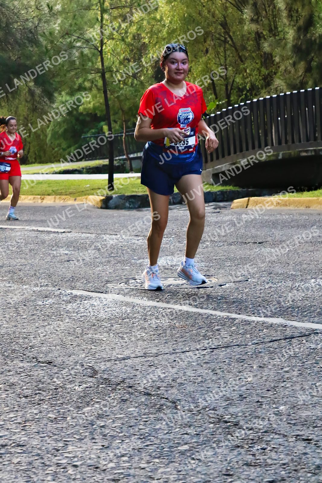 Foto de la CARRERA BIMBO GLOBAL RACE GUADALAJARA en Centro Comercial Andares, Blvd. Puerta de Hierro 4965, Zapopan a las 07:35 · dorsal 5136