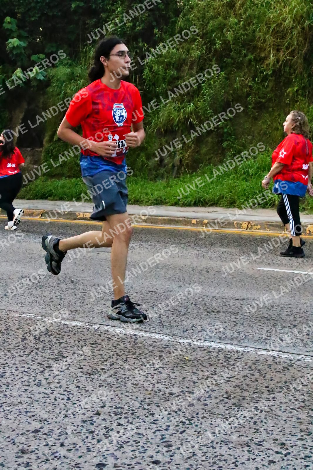 Foto de la CARRERA BIMBO GLOBAL RACE GUADALAJARA en Centro Comercial Andares, Blvd. Puerta de Hierro 4965, Zapopan a las 07:10 · dorsal 630