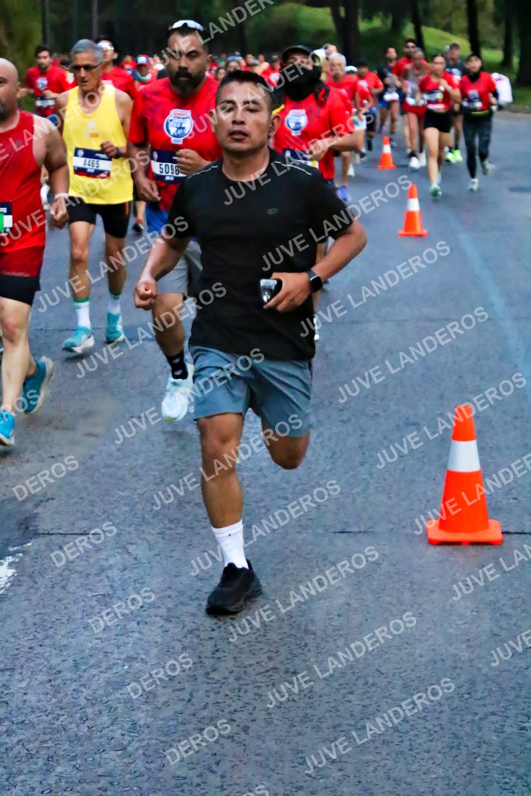 Foto de la CARRERA BIMBO GLOBAL RACE GUADALAJARA en Centro Comercial Andares, Blvd. Puerta de Hierro 4965, Zapopan a las 06:40 · dorsal 4465, 5098