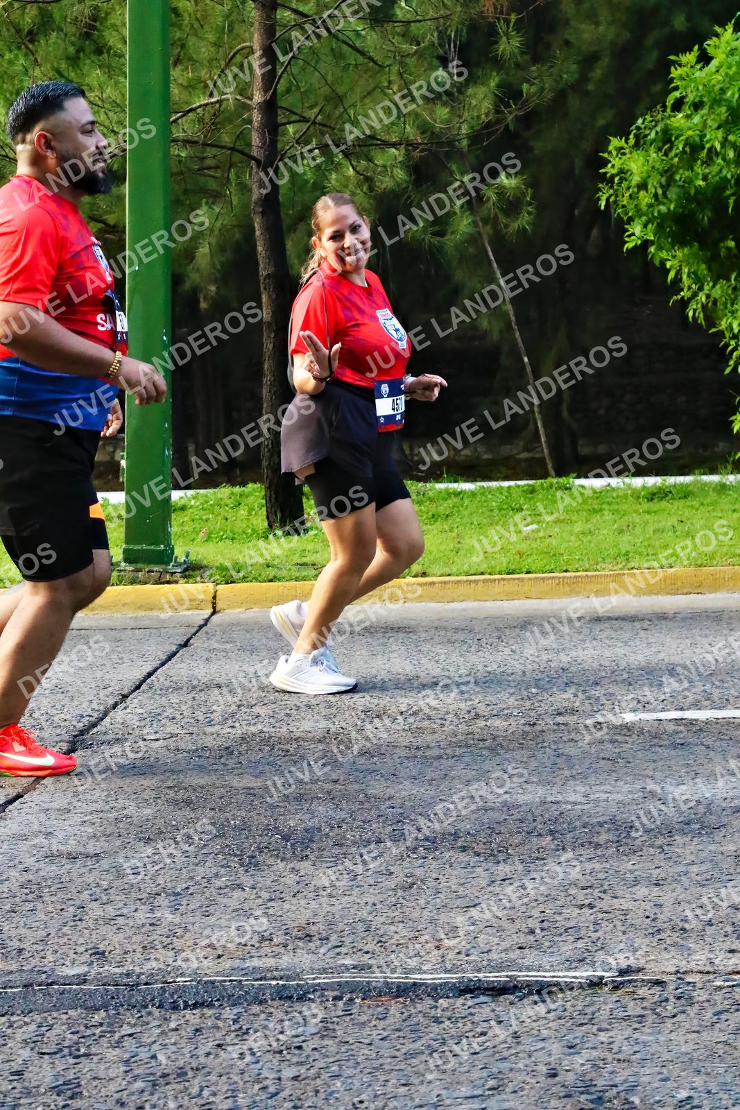 Foto de la CARRERA BIMBO GLOBAL RACE GUADALAJARA en Centro Comercial Andares, Blvd. Puerta de Hierro 4965, Zapopan a las 07:43
