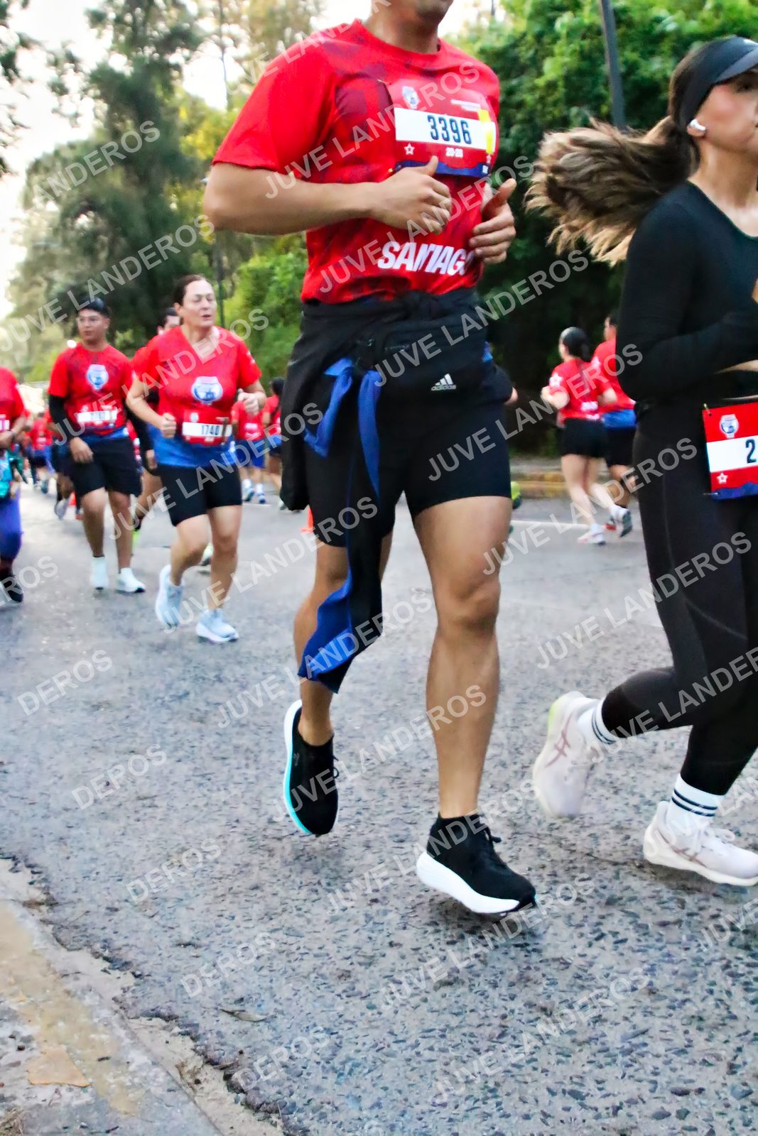 Foto de la CARRERA BIMBO GLOBAL RACE GUADALAJARA en Centro Comercial Andares, Blvd. Puerta de Hierro 4965, Zapopan a las 06:56 · dorsal 3396