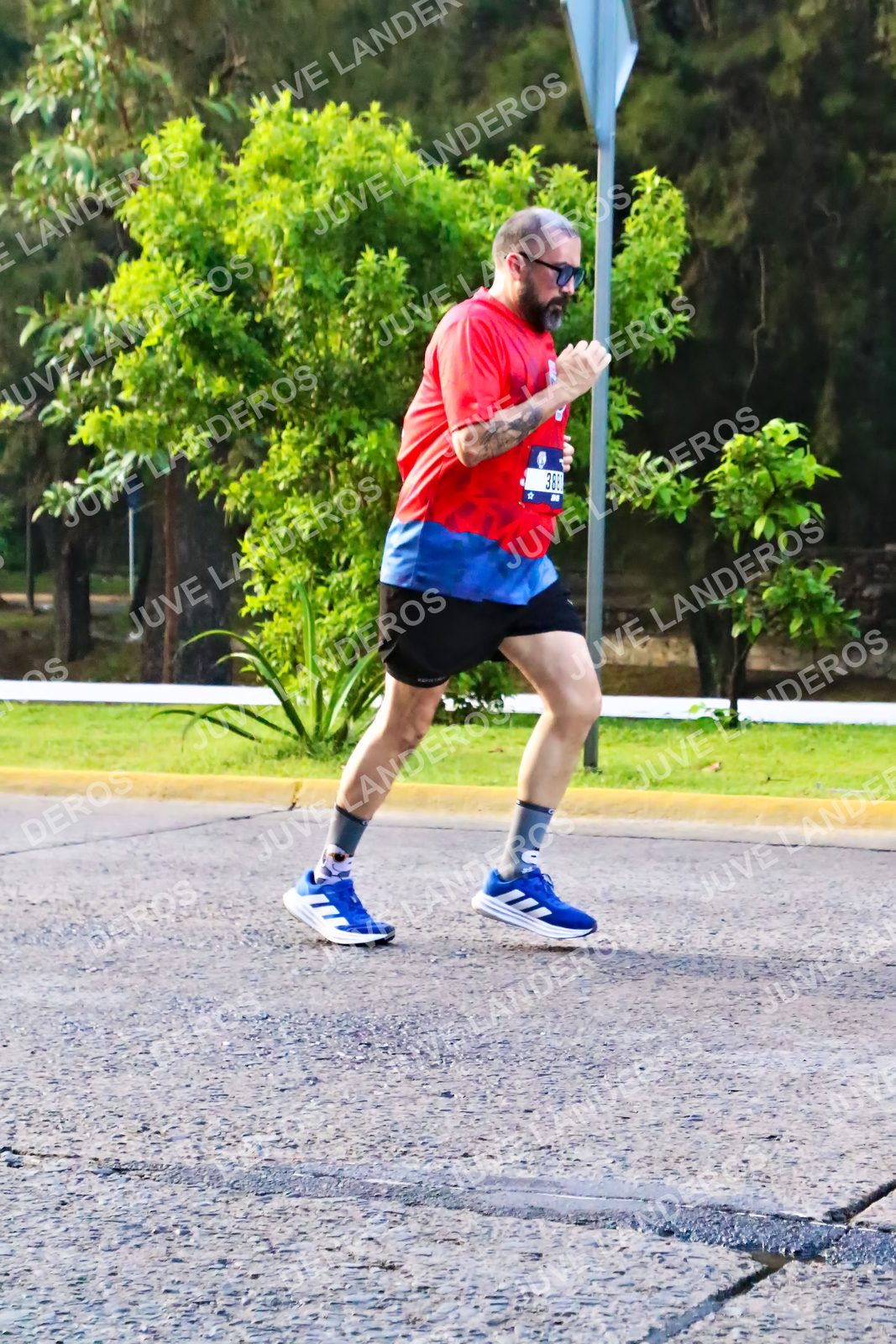 Foto de la CARRERA BIMBO GLOBAL RACE GUADALAJARA en Centro Comercial Andares, Blvd. Puerta de Hierro 4965, Zapopan a las 07:40