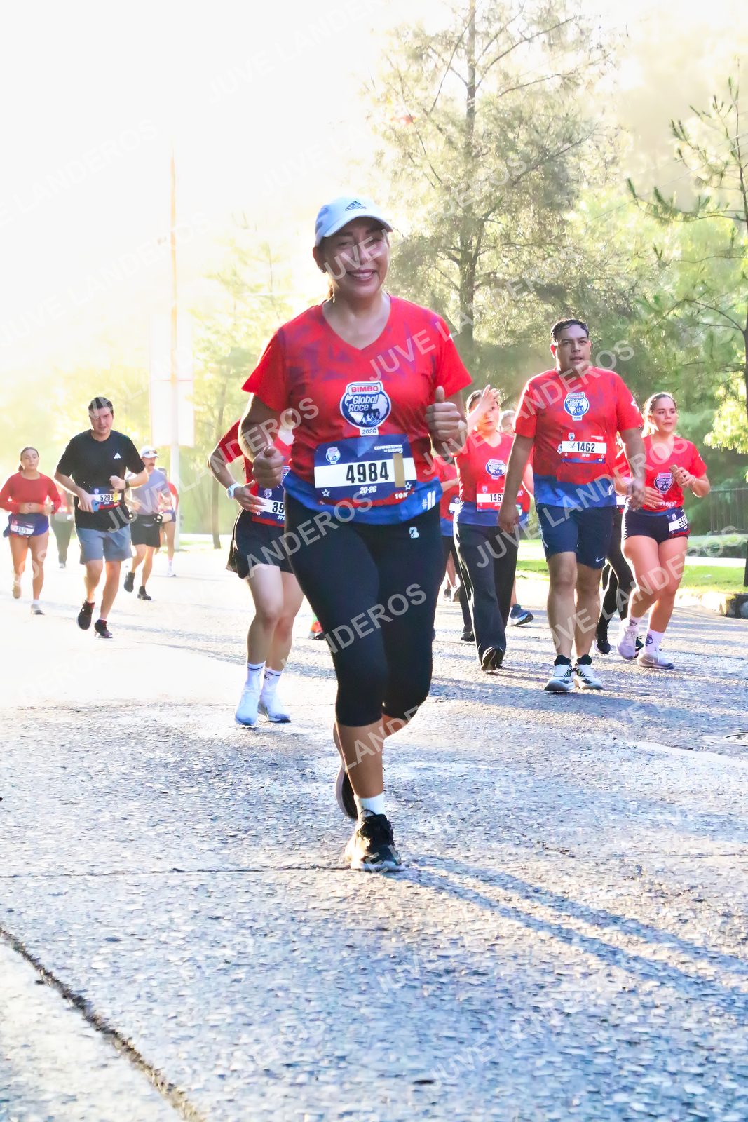 Foto de la CARRERA BIMBO GLOBAL RACE GUADALAJARA en Centro Comercial Andares, Blvd. Puerta de Hierro 4965, Zapopan a las 07:25 · dorsal 4984, 39, 1462, 2020