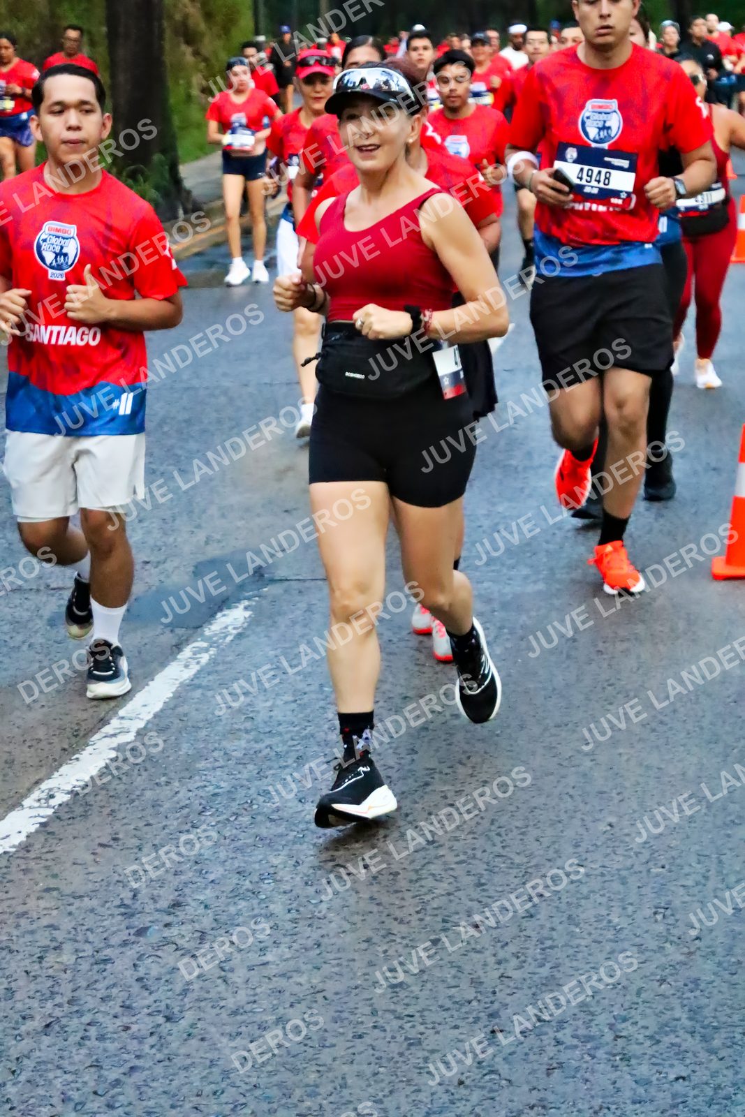 Foto de la CARRERA BIMBO GLOBAL RACE GUADALAJARA en Centro Comercial Andares, Blvd. Puerta de Hierro 4965, Zapopan a las 04:49 · dorsal 4948