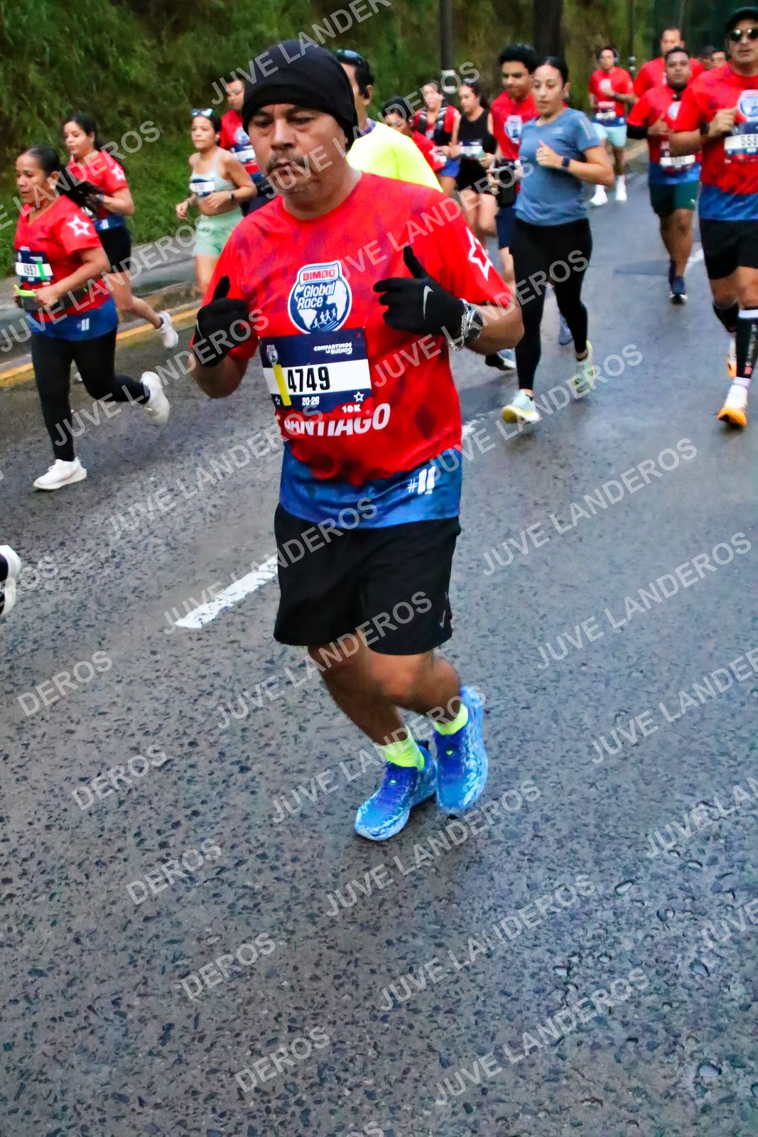 Foto de la CARRERA BIMBO GLOBAL RACE GUADALAJARA en Centro Comercial Andares, Blvd. Puerta de Hierro 4965, Zapopan a las 04:48 · dorsal 4749, 55