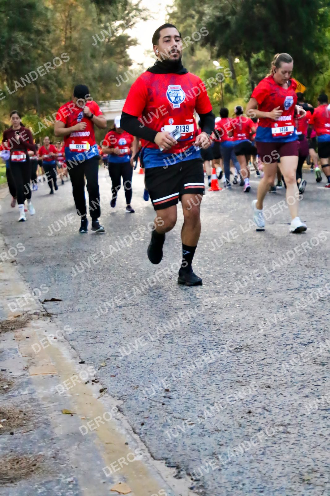Foto de la CARRERA BIMBO GLOBAL RACE GUADALAJARA en Centro Comercial Andares, Blvd. Puerta de Hierro 4965, Zapopan a las 06:56 · dorsal 139, 1458, 1336