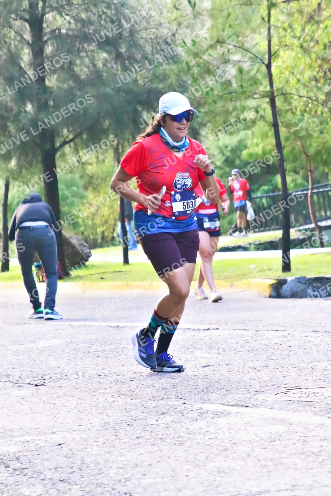 Foto de la CARRERA BIMBO GLOBAL RACE GUADALAJARA en Centro Comercial Andares, Blvd. Puerta de Hierro 4965, Zapopan a las 07:44 · dorsal 5030