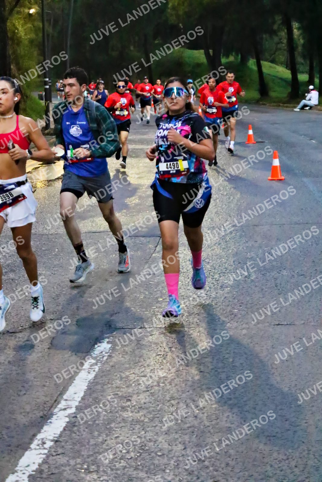 Foto de la CARRERA BIMBO GLOBAL RACE GUADALAJARA en Centro Comercial Andares, Blvd. Puerta de Hierro 4965, Zapopan a las 06:37 · dorsal 4490, 3998