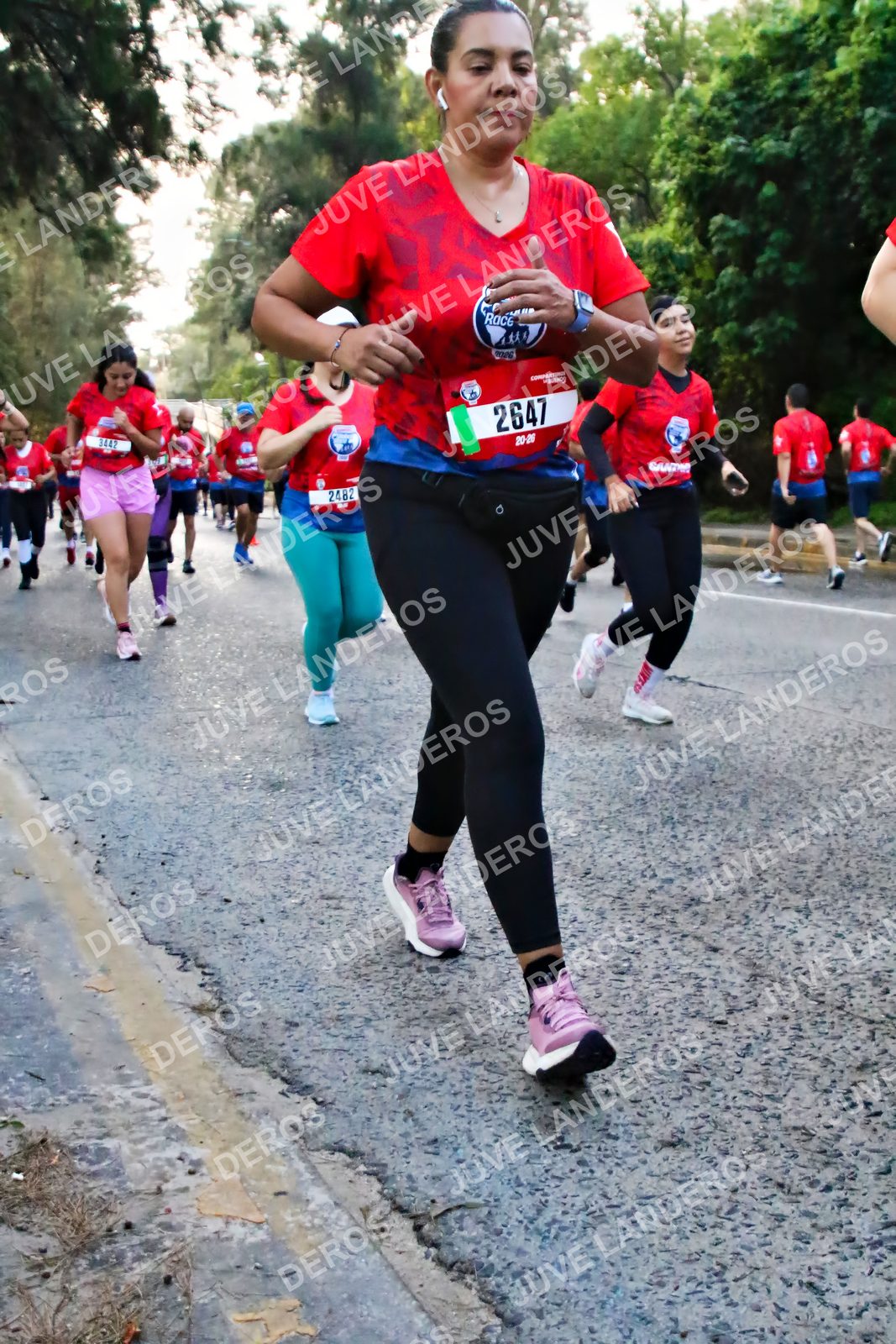 Foto de la CARRERA BIMBO GLOBAL RACE GUADALAJARA en Centro Comercial Andares, Blvd. Puerta de Hierro 4965, Zapopan a las 07:01 · dorsal 2647, 2482, 3442